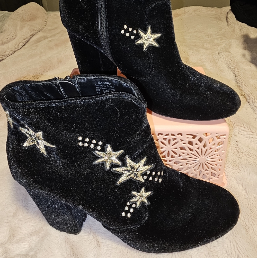 Mix No. 6 Velvet Booties with Metallic Stars